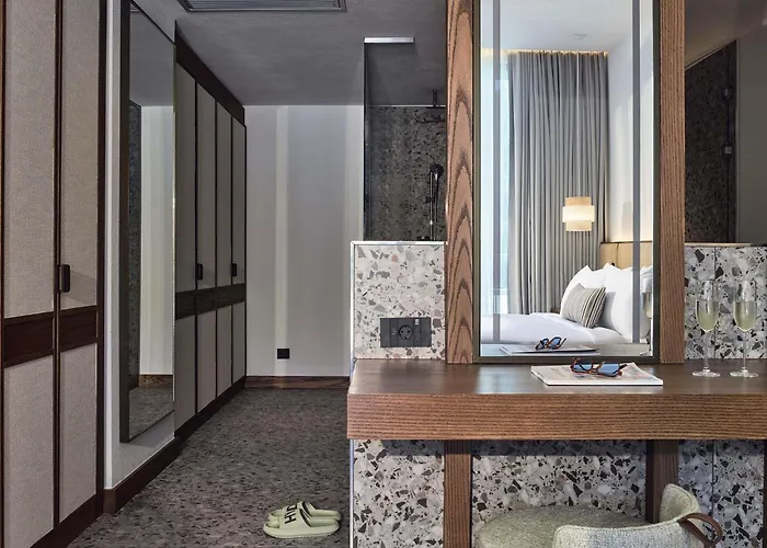 Hyde (adults Only) Hotel