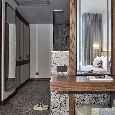 Hyde (adults Only) Hotel