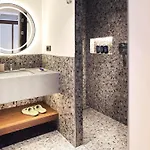 Ξενοδοχείο Hyde (adults Only)